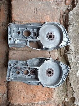ČZ 125 B/T - kartery motoru - 2 páry + víko