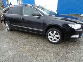 Škoda superb II kombi 2,0tdi, Rozprodám na náhradní díly - 1