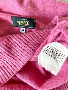 100% kašmír, Kašmírový svetr zn. Versace Jeans Couture