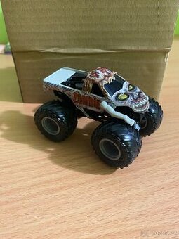Monster Jam Zombie truck - 1