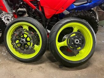 Kawasaki zx7r