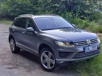 VW Touareg 3.0 TDi V6 R-line