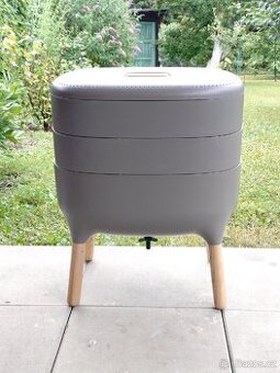 PLASTIA Vermikompostér URBANLIVE, barva antracit