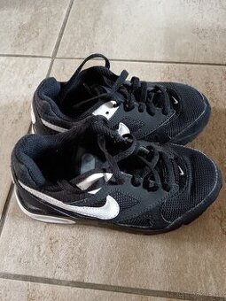 Dětské boty Nike 28,5 - 1