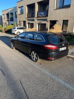 Ford Mondeo 2.2 TDCi Titanium – Černý