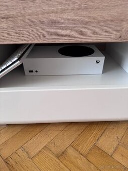 Xbox Series S (včetně ovladače, 512GB)