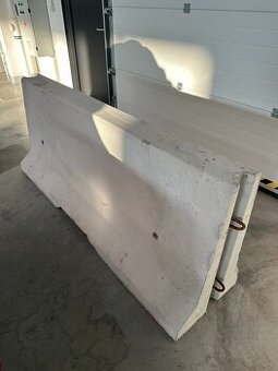 Betonová bariéra (5x)