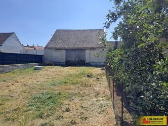 Kuchařovice, RD 4+1,190 m², zahrada, stodola – rodinný dům