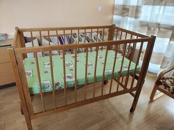 Retro dětská postýlka