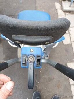 Elektricky schodolez