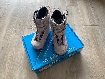 Dívčí snowboardové boty Westige 34