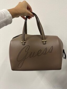 Kabelka Guess