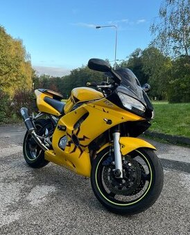 Yamaha R6 (2000) – VR46 Day Moon Edition – 88 kW