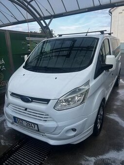 Ford tourneo custom L2H1 2.2l 114kw 8 míst