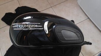 Díly Triumph bonnevile