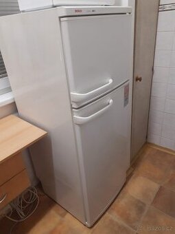 Lednička s mrazničkou Bosch cooler