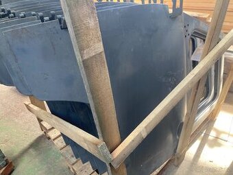 Uaz 452, sanitky, buchanka predám nové dvere