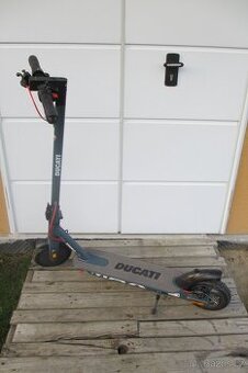 Elektrická koloběžka DUCATI PRO-I EVO MAX SAFE RIDE