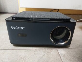 Projektor Yaber Pro U6, krásný stav