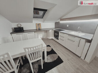 Pronájem bytu 2+1 v Hoštce - Kochovice