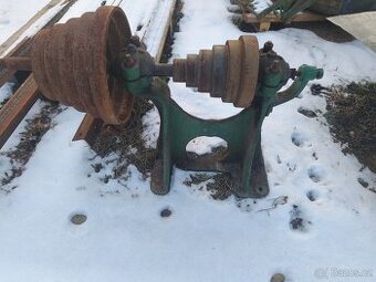 Transmise na sklářskou brusku