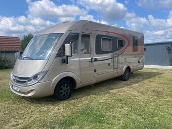 Obytné auto Burstner Aviano 727 královská postel