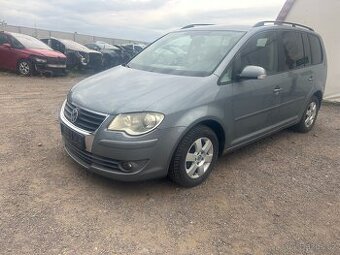 VW Touran 2,0TDI 103KW BMM rok 2007 prodám díly
