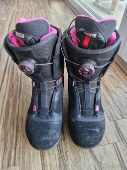 Prodám dámské snowboardové boty vel 40 s Boa kolečkem
