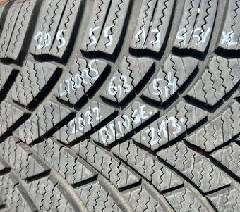 205/55 R17 95V XL zimní pneu Bridgestone (Z13)