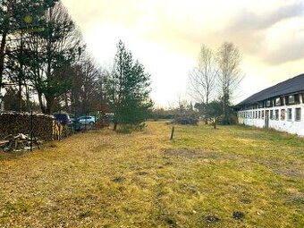 Pronájem komerčního pozemku 1900 m2