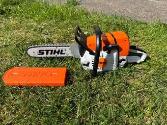 Dětská motorová pila na baterie STIHL