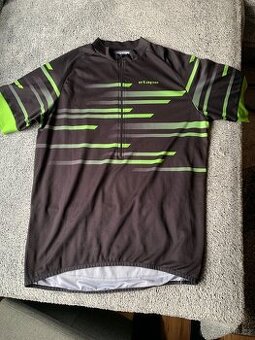 2 x cyklo dres. 1 x šortky, 1 x softshell kalhoty