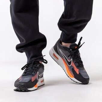 Nové boty NIKE Air Max Solo vel.44