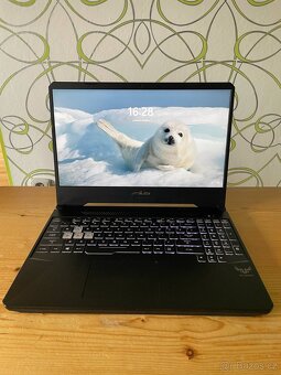 Herní Notebook ASUS FX505D / RYZEN 7 / RTX 2060