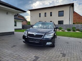 Škoda Octavia combi 1.4Tsi 90kw,výbava FAMILY