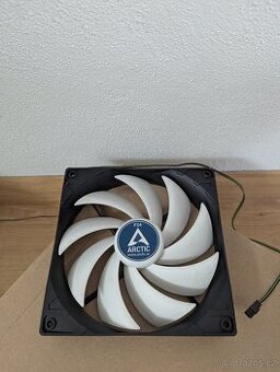 Ventilátor do PC skříní Arctic F14