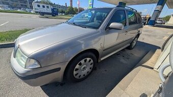 Octavia - STK, pojizdne, 606k km, motor ok + rez zdarma