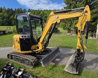 Prodám nový CAT 302.7 2,8t se zárukou