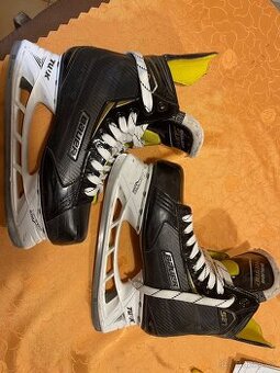 Brusle Bauer Supreme S27, vel. 9,5 EE