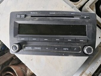 Autorádio Octavia 2