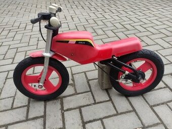 Dětské odrážedlo motorka