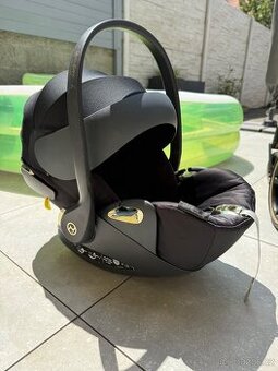 Prodám autosedačku Cybex Cloud Z i-Size – Jeremy Scott Wings