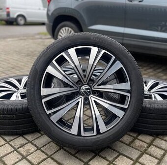 ORIGINÁL Alu Volkswagen MUSCAT R18, 5x112 - TOP STAV, LETNÍ