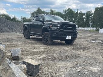 Dodge ram 2500 power wagon