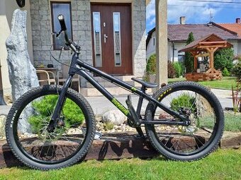 Prodám street-trialové kolo Inspired Flow 24"