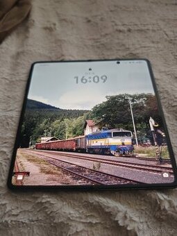 Luxusní Honor magic V3 v Záruce