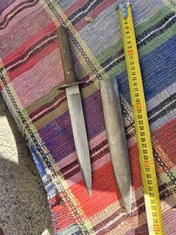 ÚTOČNÝ VOJENSKÝ NŮŽ MRKEV VZOR 1917 RU