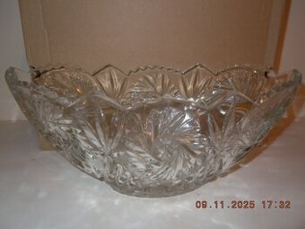 Skleněná mísa těžká