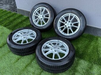 Porsche Cayenne kola