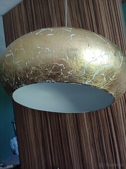 Zlatý závěsný lustr